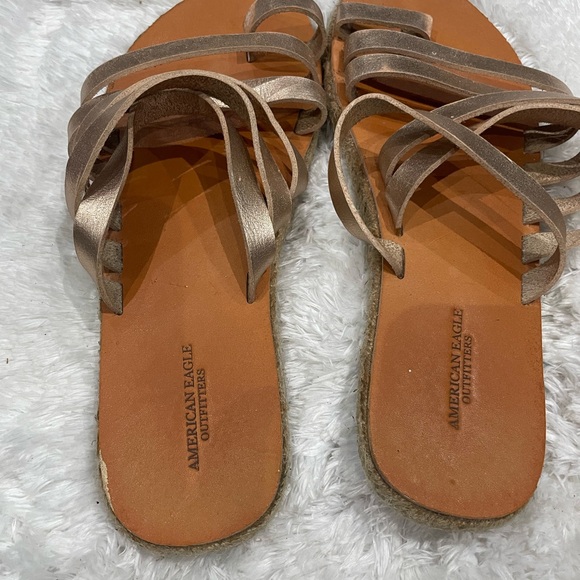 American Eagles Size 7 - Picture 2 of 2